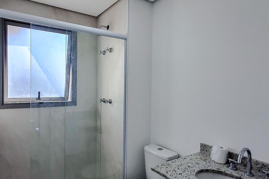 Banheiro da Suíte 2 de apartamento para alugar com 3 quartos, 131m² em Vila Mariana, São Paulo