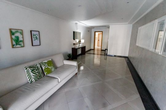 Hall de entrada de apartamento para alugar com 2 quartos, 70m² em Vila Progredior, São Paulo