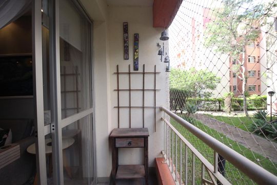 Sacada de apartamento à venda com 2 quartos, 58m² em Jardim Carvalho, Porto Alegre