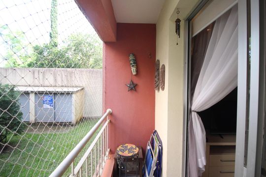 Sacada de apartamento à venda com 2 quartos, 58m² em Jardim Carvalho, Porto Alegre
