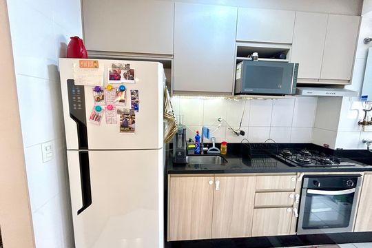 Cozinha de apartamento para alugar com 2 quartos, 69m² em Jardim Flor da Montanha, Guarulhos