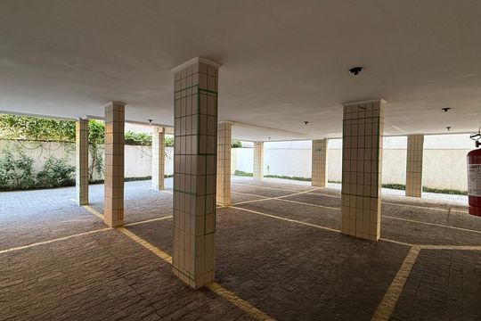 Garagem de apartamento para alugar com 2 quartos, 80m² em Vila Julia, Guarujá