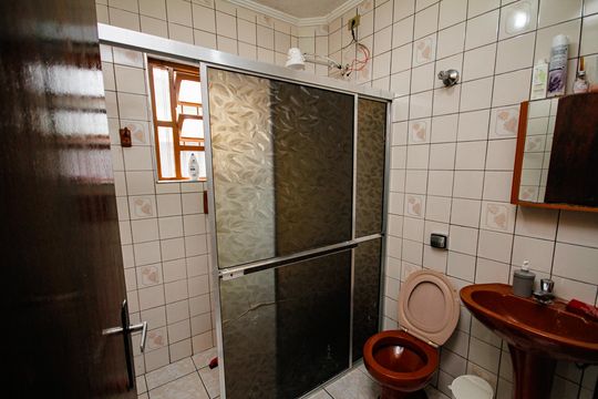 Banheiro de casa para alugar com 1 quarto, 125m² em Balneario Mirante, Praia Grande