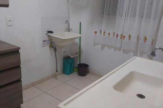 Cozinha de apartamento para alugar com 2 quartos, 42m² em Água Chata, Guarulhos