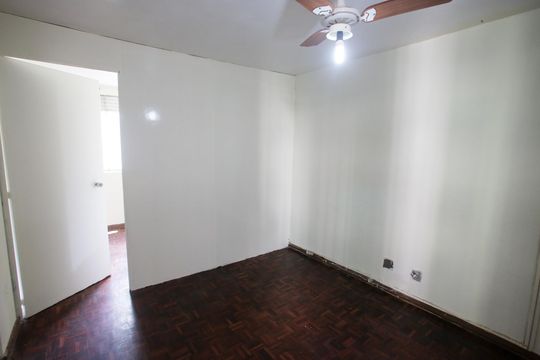 Sala de apartamento para alugar com 2 quartos, 41m² em Taquara, Rio de Janeiro