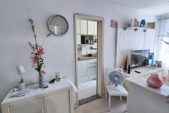 Sala  de apartamento à venda com 2 quartos, 66m² em Vaz Lobo, Rio de Janeiro