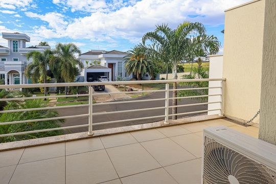 Sacada suite 1 de casa de condomínio para alugar com 5 quartos, 320m² em Altos da Bela Vista, Indaiatuba