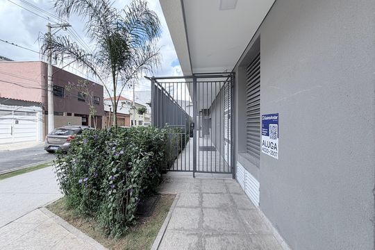 Fachada de kitnet/studio para alugar com 1 quarto, 30m² em Quarta Parada, São Paulo