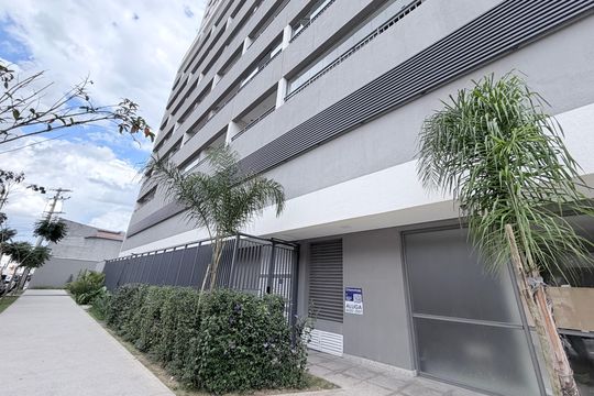 Fachada de kitnet/studio para alugar com 1 quarto, 30m² em Quarta Parada, São Paulo