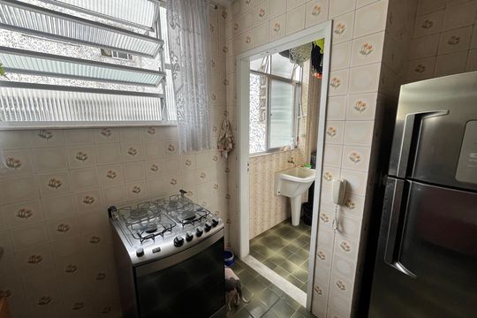 Cozinha de apartamento à venda com 3 quartos, 60m² em Jardim Guanabara, Rio de Janeiro