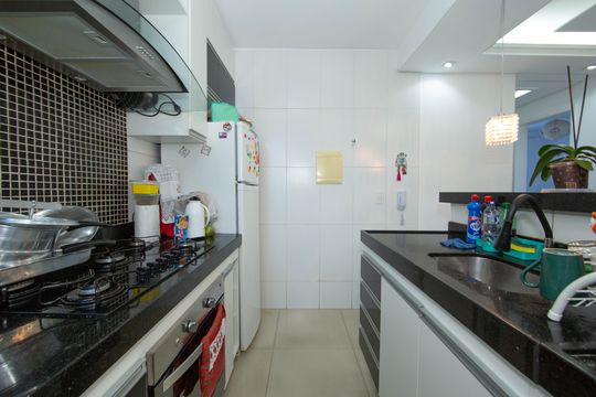 COZINHA de apartamento para alugar com 2 quartos, 52m² em Parque Sao Jose, Belo Horizonte