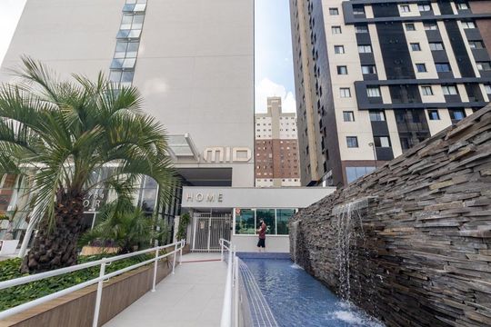 Fachada do Condomínio de apartamento para alugar com 1 quarto, 32m² em Centro, Curitiba