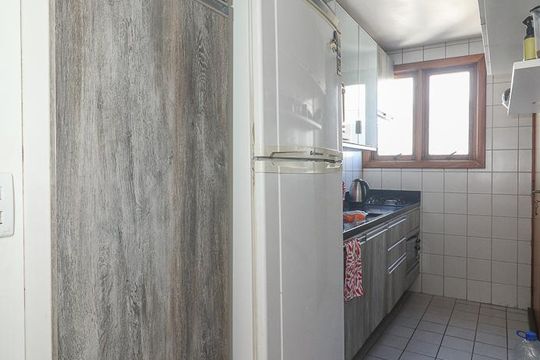 Cozinha de apartamento à venda com 2 quartos, 62m² em Petrópolis, Porto Alegre