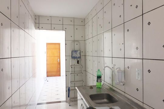 Cozinha e Área de Serviço de apartamento à venda com 2 quartos, 48m² em Cooperativa, São Bernardo do Campo