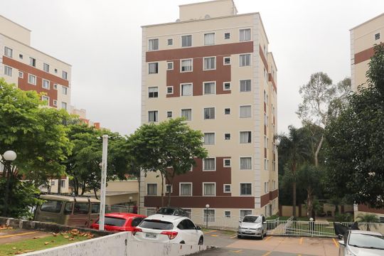 Fachada do bloco de apartamento à venda com 2 quartos, 49m² em Santa Quiteria, Curitiba