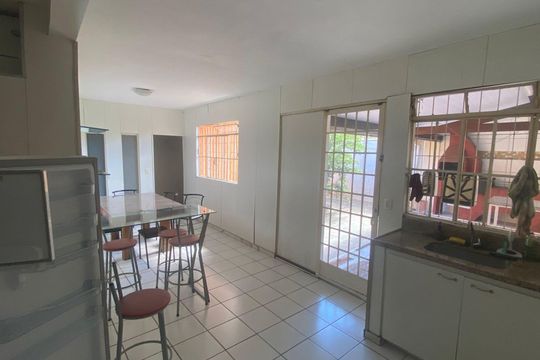 Cozinha de casa para alugar com 2 quartos, 360m² em Centro, Betim