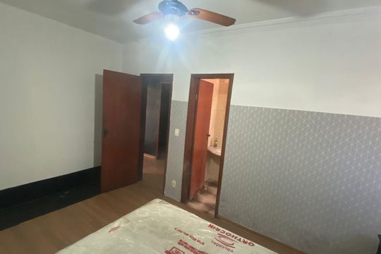 Quarto de casa para alugar com 2 quartos, 360m² em Centro, Betim