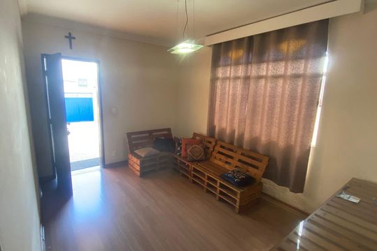 Casa para alugar com 2 quartos, 360m² em Centro, Betim