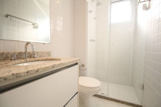 Banheiro 3 de apartamento para alugar com 3 quartos, 138m² em Vila Andrade, São Paulo