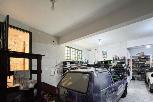Garagem de casa à venda com 3 quartos, 400m² em Planalto, São Bernardo do Campo
