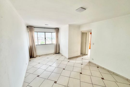 Apartamento à venda com 2 quartos, 74m² em Vila Vitorio Mazzei, São Paulo