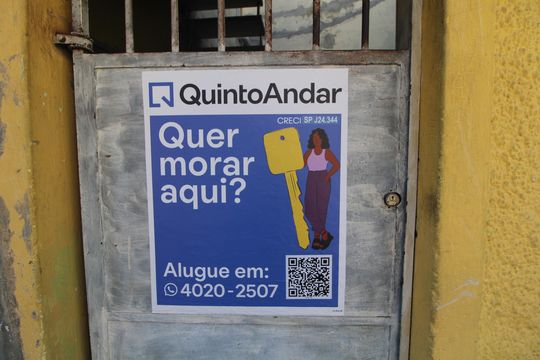 Placa de casa para alugar com 1 quarto, 40m² em Jardim Nizia, São Paulo