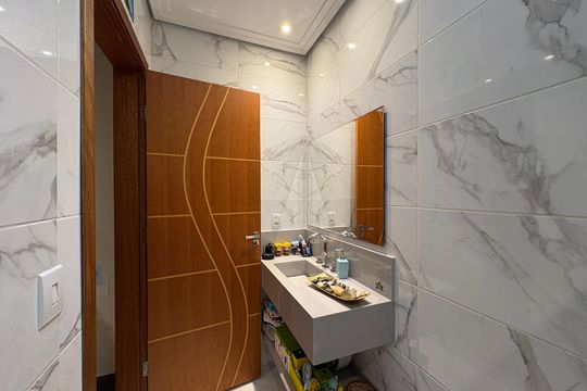 Casa à venda com 4 quartos, 190m² em Jardim Libano, São Paulo