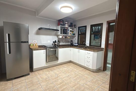Cozinha de apartamento à venda com 3 quartos, 120m² em Vila Galvão, Guarulhos