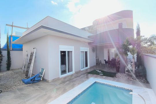 Quintal de casa de condomínio à venda com 3 quartos, 300m² em Jardim Celeste, Jundiaí