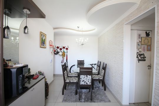 Sala de apartamento para alugar com 2 quartos, 44m² em Jardim Suina, Taboão da Serra