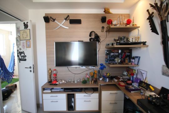 Quarto 2 de apartamento para alugar com 2 quartos, 44m² em Jardim Suina, Taboão da Serra