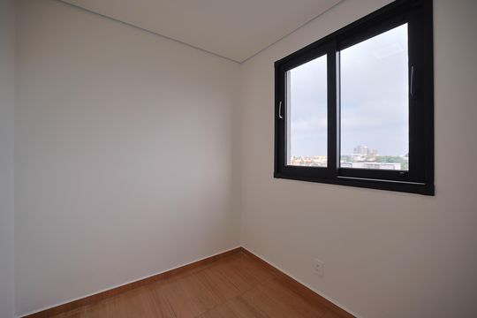 Quarto 1 de apartamento para alugar com 2 quartos, 38m² em Vila Campanela, São Paulo