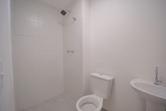 Banheiro de apartamento para alugar com 2 quartos, 38m² em Vila Campanela, São Paulo