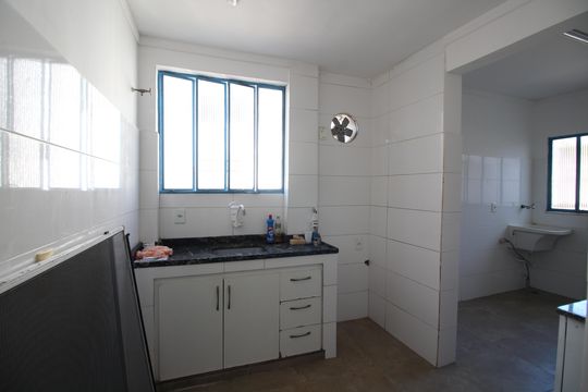 Cozinha (casa 1) de casa para alugar com 4 quartos, 340m² em Jacarepaguá, Rio de Janeiro