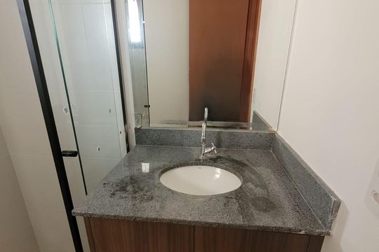 Banheiro de apartamento à venda com 1 quarto, 24m² em Campos Elíseos, São Paulo