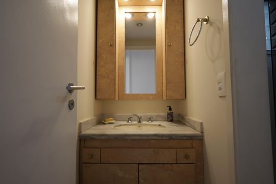 Banheiro de apartamento à venda com 3 quartos, 70m² em Vila Andrade, São Paulo