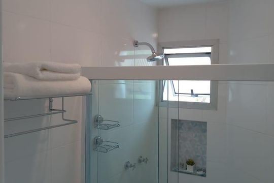 Banheiro de kitnet/studio à venda com 1 quarto, 43m² em Paraíso, São Paulo