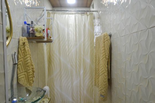 Banheiro de apartamento para alugar com 2 quartos, 68m² em Metrópole, Nova Iguaçu