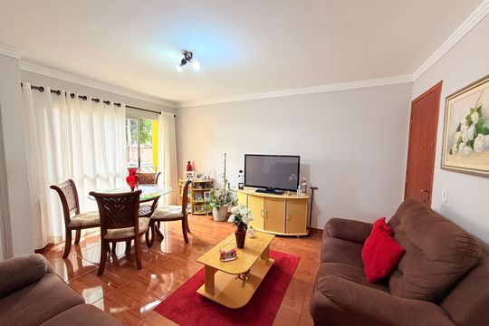 Sala de apartamento à venda com 2 quartos, 57m² em Parque Eloy Chaves, Jundiaí