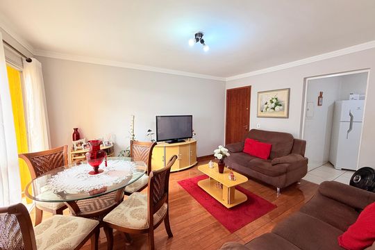 Sala de apartamento à venda com 2 quartos, 57m² em Parque Eloy Chaves, Jundiaí