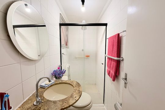 Banheiro Social de apartamento à venda com 2 quartos, 57m² em Parque Eloy Chaves, Jundiaí