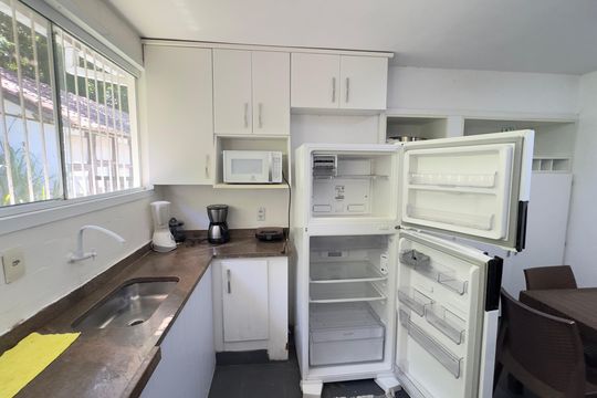 Cozinha de casa para alugar com 6 quartos, 5000m² em Recanto de Itaipuaçu, Maricá