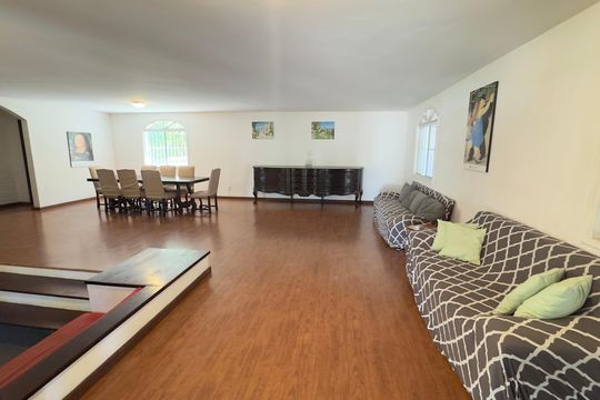 Sala de casa para alugar com 6 quartos, 5000m² em Recanto de Itaipuaçu, Maricá