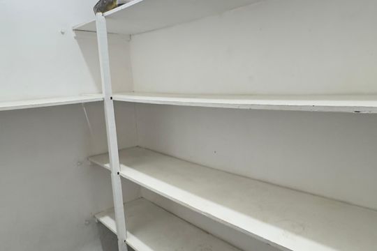 Despensa de casa para alugar com 6 quartos, 5000m² em Recanto de Itaipuaçu, Maricá
