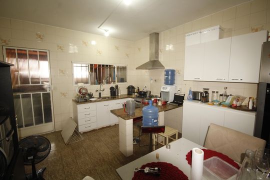 cozinha 2 de casa à venda com 6 quartos, 280m² em Paraíso, Belo Horizonte