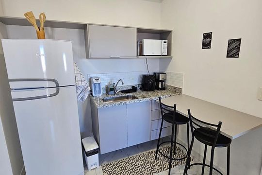 Cozinha de apartamento para alugar com 1 quarto, 37m² em Centro, São José dos Campos