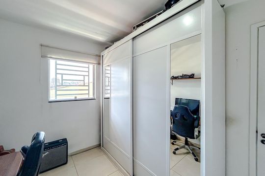 Quarto 2 de apartamento para alugar com 2 quartos, 45m² em Vila Nova Savoia, São Paulo