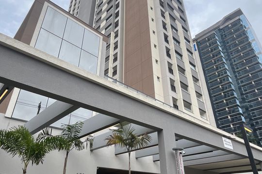 Fachada de apartamento para alugar com 1 quarto, 46m² em Centro, Campinas