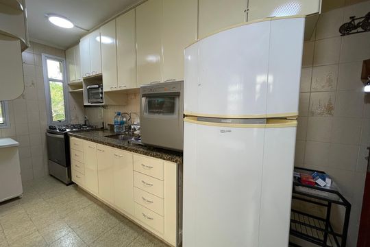 Cozinha de casa à venda com 3 quartos, 135m² em Vila Albano, São Paulo