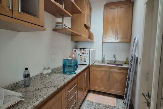 Cozinha de casa de condomínio à venda com 5 quartos, 870m² em Alphaville Residencial Um, Barueri